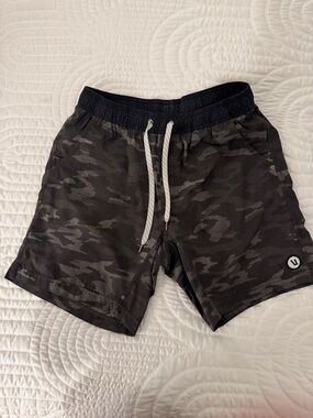 Men's Camouflage Vuori Kore Shorts